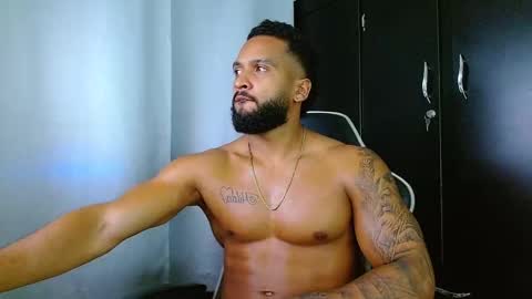 maximo online show from February 22, 9:02 am