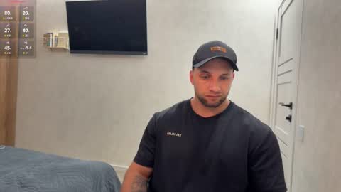 michaelbradley_for_u online show from July 21, 8:22 pm