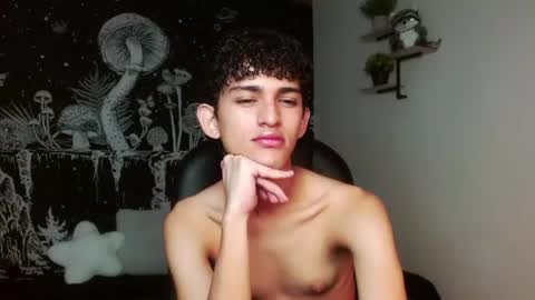 michaelkoiv online show from June 26, 12:32 pm