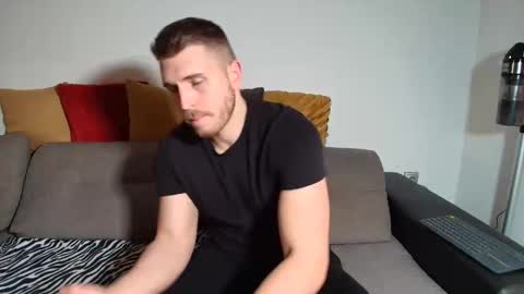 michaelos11 online show from March 18, 4:24 pm