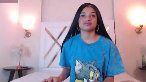 michellebronx online show from June 14, 2:19 pm