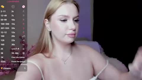 Mishelle online show from August 4, 5:47 am