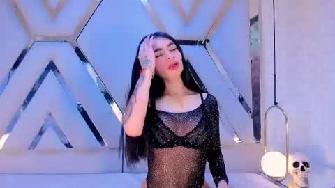 Michelle  online show from August 3, 9:10 pm
