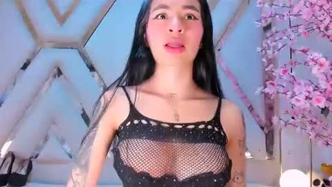 Michelle  online show from June 28, 9:00 pm
