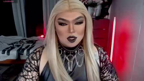 Snapshot of michellevixen921 chatting on September 14, 5:21 am Michelle online show from September 14, 5:21 am