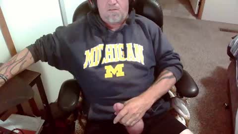 TattedInDetroit online show from October 31, 9:15 pm