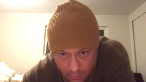 mickeyguy2000 online show from November 22, 1:15 am