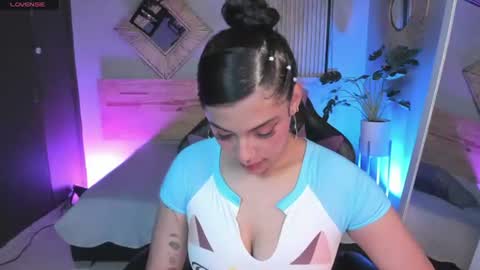 Micki online show from July 29, 12:27 pm