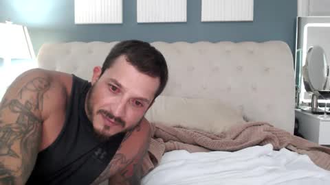 MickeyandMallory online show from October 11, 1:32 am