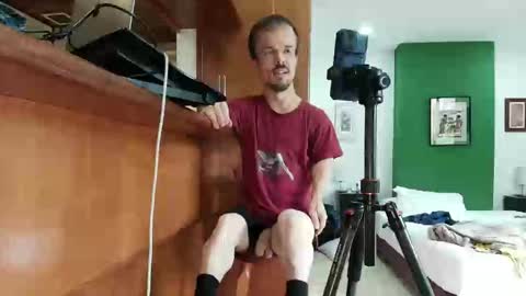 Aaron online show from May 2, 7:52 pm