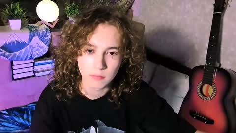 Snapshot of midnight_answer chatting on February 24, 11:54 am Max online show from February 24, 11:54 am