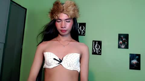 midnight_mystique18 online show from August 5, 2:36 pm