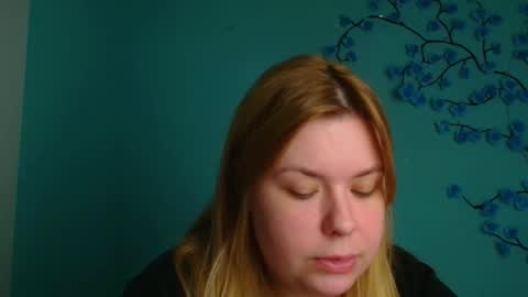 Mariana online show from April 24, 5:42 am