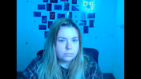 Mariana online show from April 27, 5:16 am