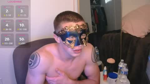 midnightmasc online show from May 6, 2:06 am