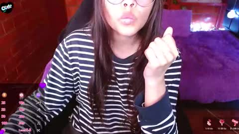 Midori 7u7 online show from February 21, 3:15 pm