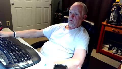 midwestdad09 online show from June 19, 9:26 am