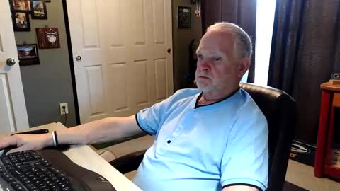 midwestdad09 online show from April 27, 2:03 pm