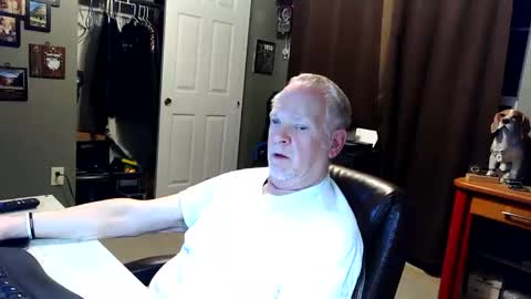 midwestdad09 online show from March 2, 11:06 am