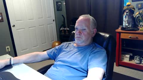 midwestdad09 online show from June 21, 11:11 pm