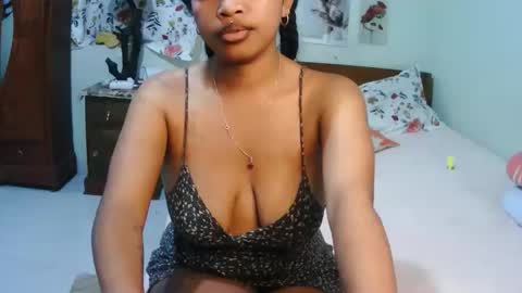 miel_07 online show from May 5, 12:55 pm