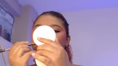 miel online show from July 22, 1:35 pm