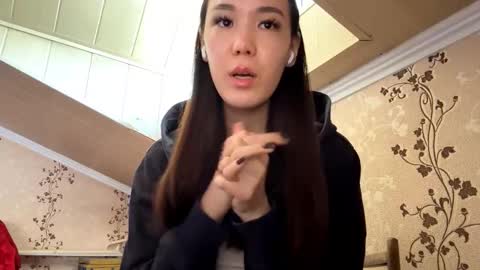 migdaliafenlon online show from September 21, 8:18 am