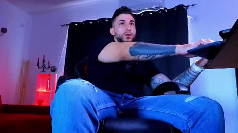 MightyAaron online show from July 31, 9:54 am