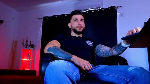MightyAaron online show from July 7, 6:47 am