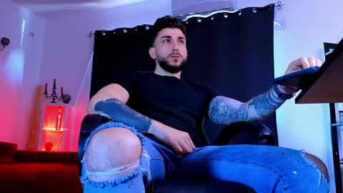 MightyAaron online show from April 23, 5:48 am