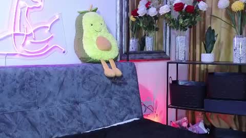 Laura online show from July 10, 11:31 pm