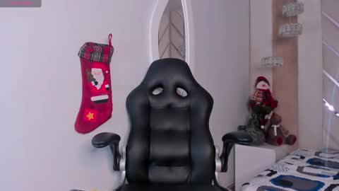 Miia online show from January 4, 3:28 pm