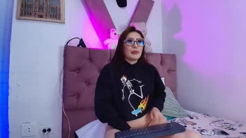 Miia Paris online show from April 25, 4:58 am