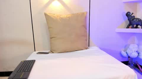    online show from September 24, 1:18 pm