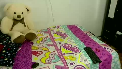miia_smiith_0 online show from June 12, 12:20 am
