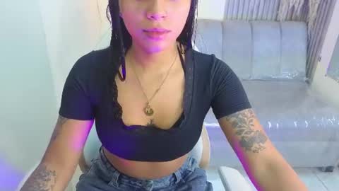 miiaboss online show from July 21, 11:34 am