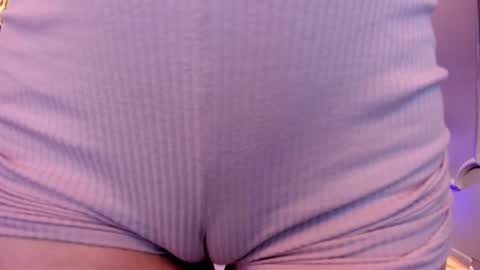Snapshot of miilu__1 chatting on January 30, 9:36 am miilu  online show from January 30, 9:36 am