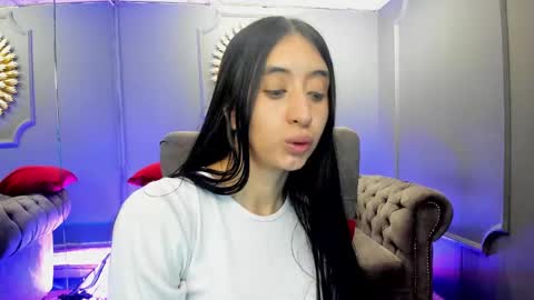 Snapshot of miilu__1 chatting on February 15, 7:06 am miilu  online show from February 15, 7:06 am