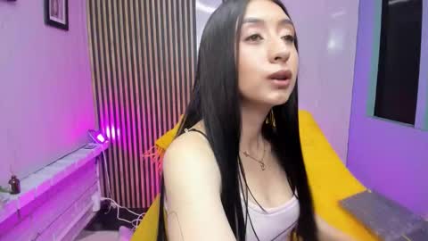 Snapshot of miilu__1 chatting on October 3, 3:26 am miilu  online show from October 3, 3:26 am