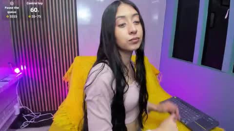 Snapshot of miilu__1 chatting on September 27, 4:10 am miilu  online show from September 27, 4:10 am