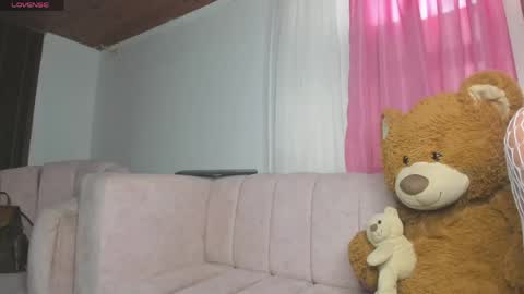 miissy__ online show from May 21, 7:31 pm