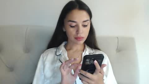 Snapshot of mika_gold7 chatting on October 1, 6:51 pm Mika online show from October 1, 6:51 pm