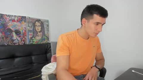 mike3xxx online show from November 29, 8:11 am