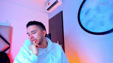 Mike  online show from November 24, 11:42 am