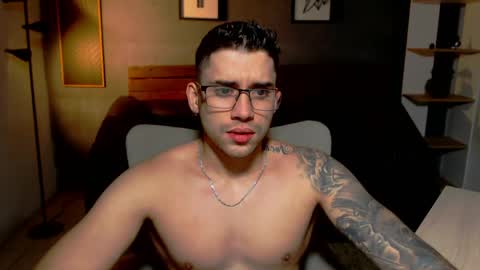 Mike Montoya online show from April 26, 3:37 am