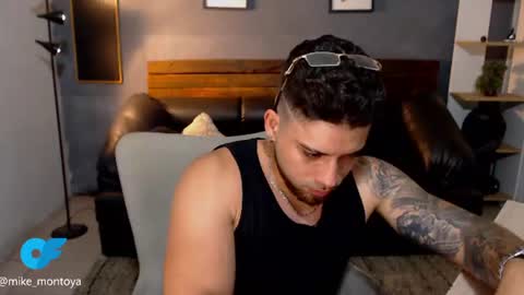 Mike Montoya online show from July 11, 2:27 am