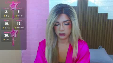 Snapshot of mike_nour chatting on September 25, 3:46 am IM MIKE online show from September 25, 3:46 am