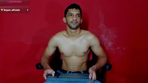 mike_shelby21 online show from April 23, 5:26 am