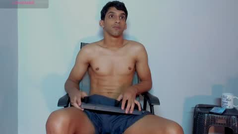 mike_shelby21 online show from July 7, 1:40 am