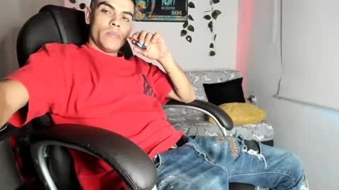 mikee_scooth online show from September 21, 10:36 pm